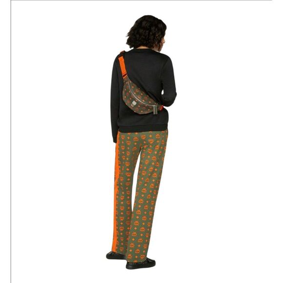 MCM Women's Winter Moss Green Cotton Orange Logo Straight Sweatpant (Regular; S)